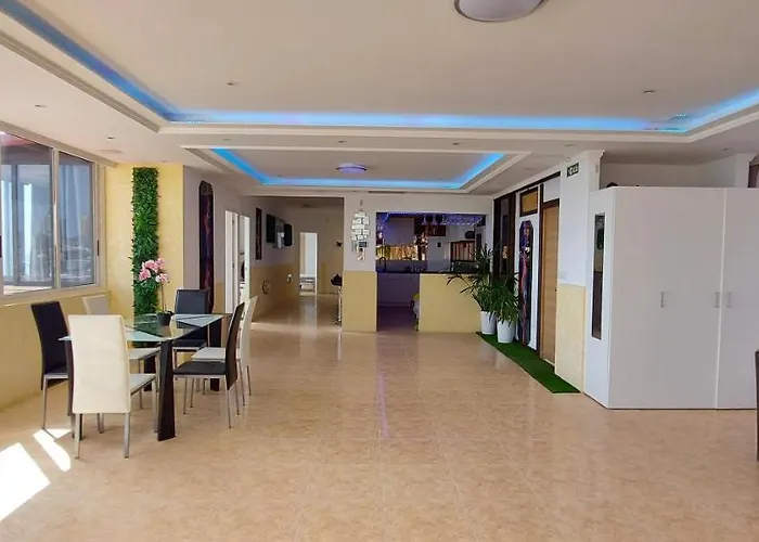 First Line Of The Ocean, 3 Bedrooms & Free Wifi * Playa de las Américas