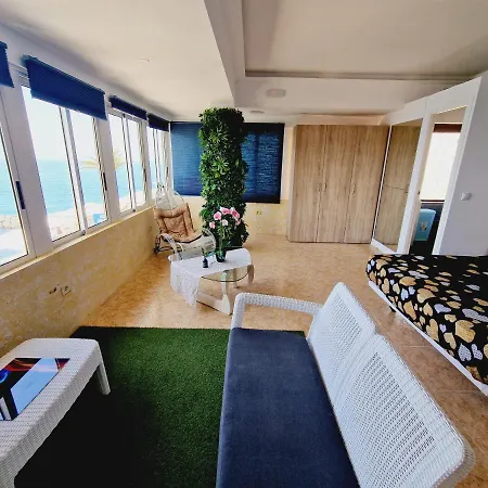 First Line Of The Ocean, 3 Bedrooms & Free Wifi * Playa de las Americas (Tenerife)