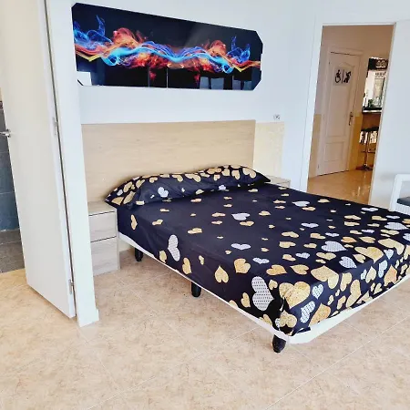 Holiday home First Line Of The Ocean, 3 Bedrooms & Free Wifi *