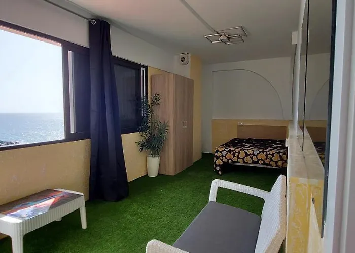 First Line Of The Ocean, 3 Bedrooms & Free Wifi * 美洲海滩