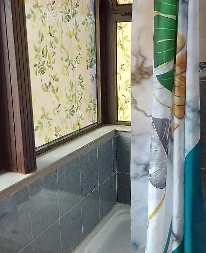 First Line Of The Ocean, 3 Bedrooms & Free Wifi *